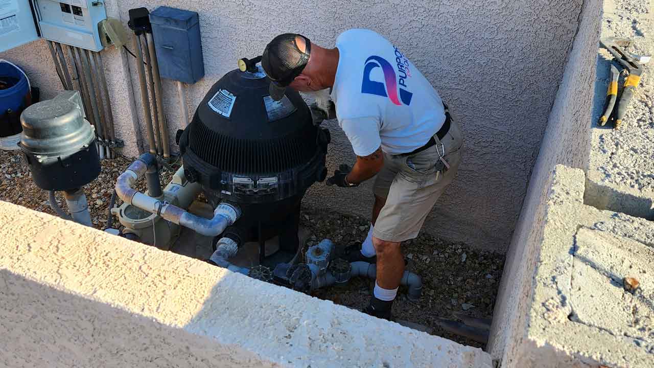 Pool Techs Cash In On Hayward's "Get Paid To Upgrade" Program