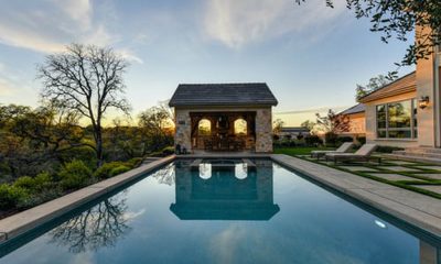 Warning Signs of a Worn-out Pool